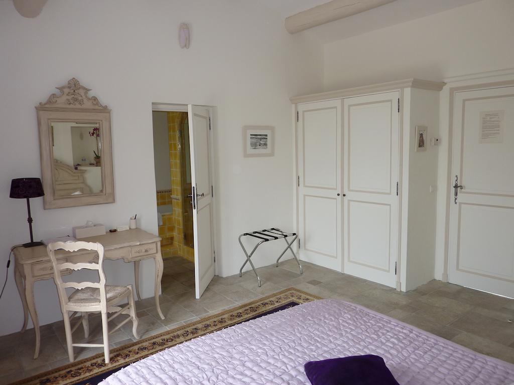 Le Mas Del Sol Bed and Breakfast Bonnieux Δωμάτιο φωτογραφία