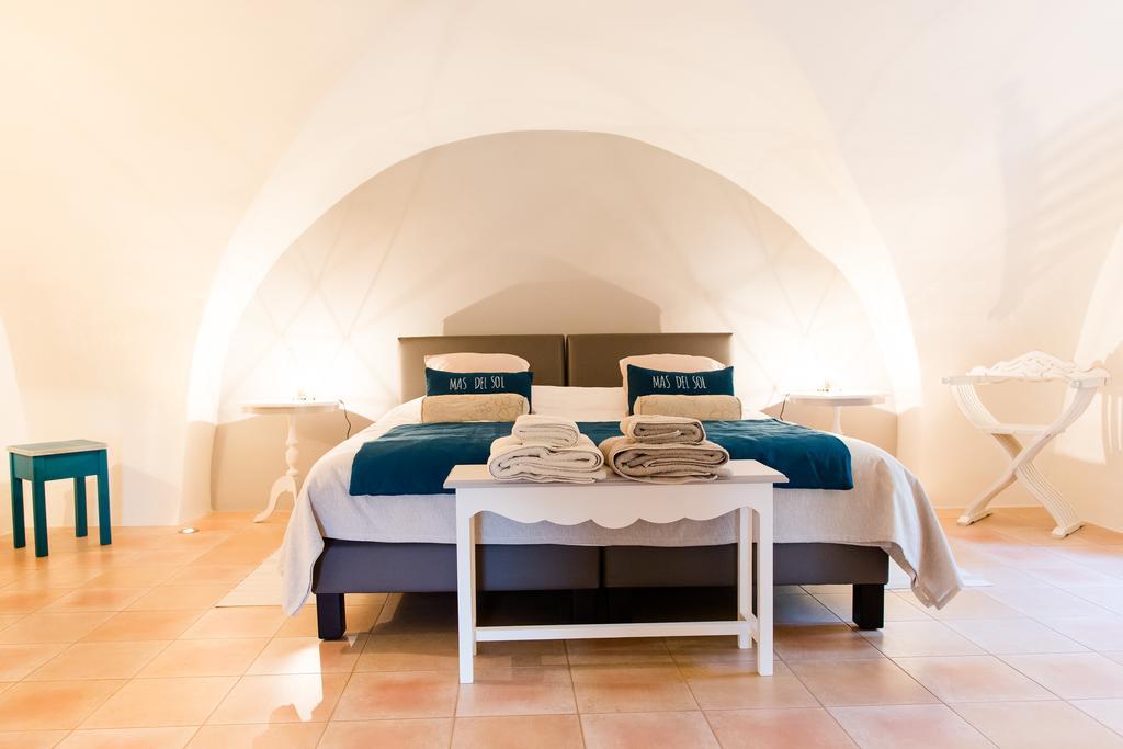 Le Mas Del Sol Bed and Breakfast Bonnieux Εξωτερικό φωτογραφία