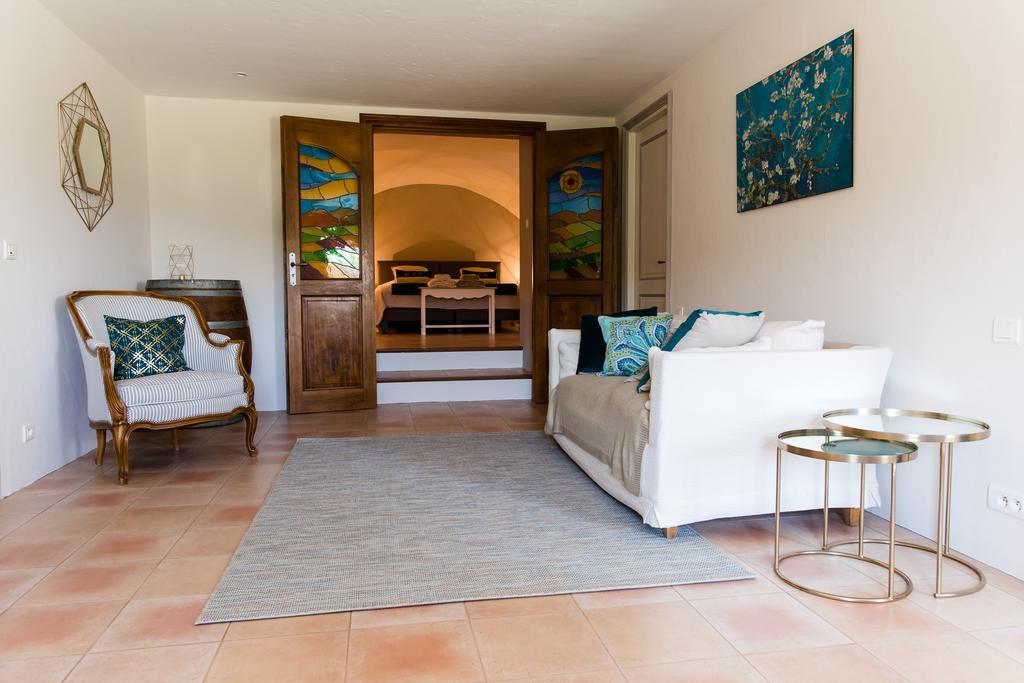 Le Mas Del Sol Bed and Breakfast Bonnieux Εξωτερικό φωτογραφία