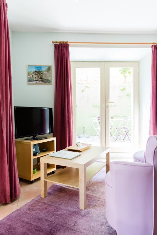 Le Mas Del Sol Bed and Breakfast Bonnieux Εξωτερικό φωτογραφία